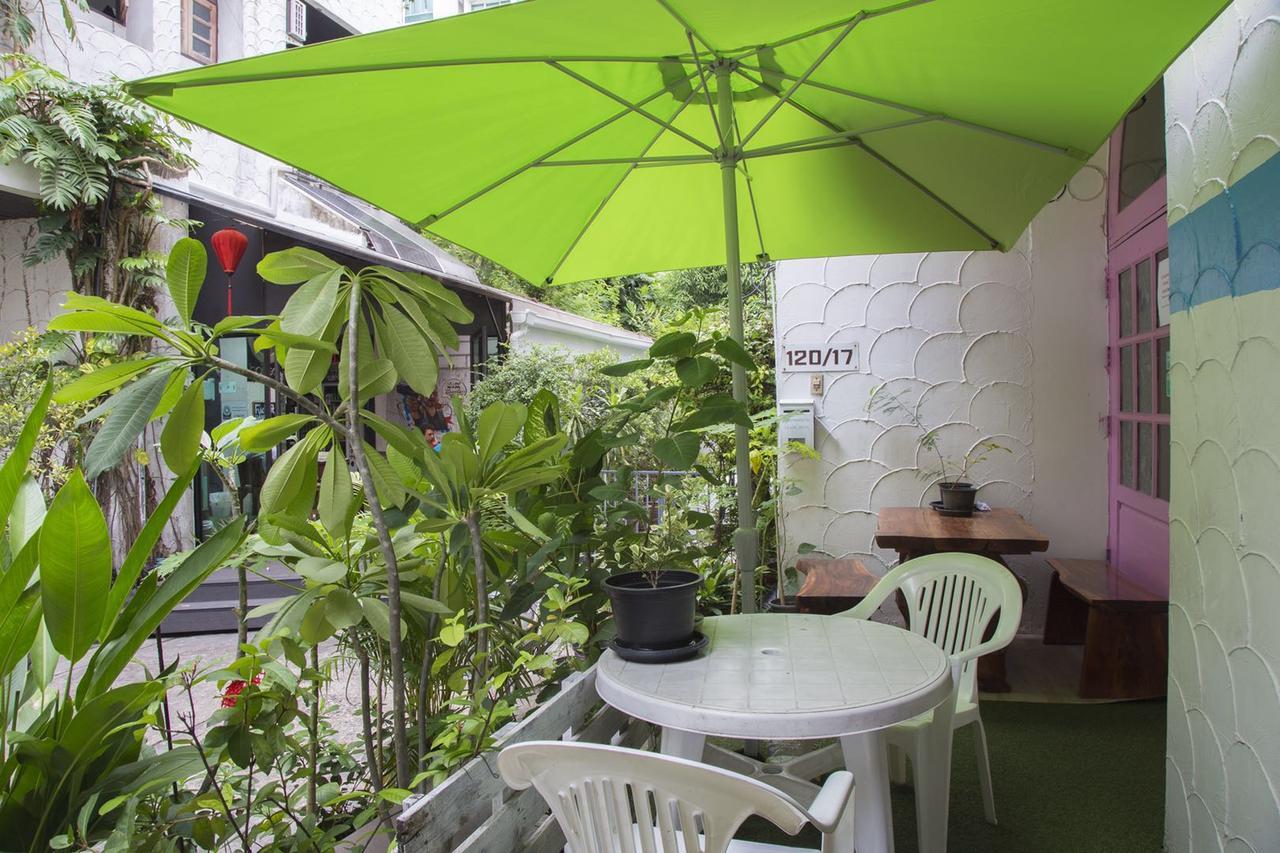 17You Inn Hostel Бангкок Экстерьер фото