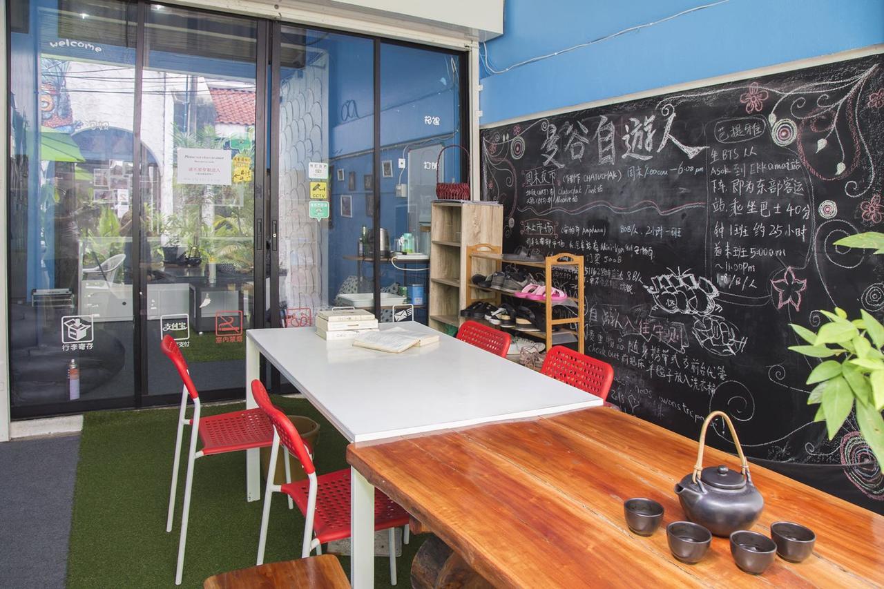 17You Inn Hostel Бангкок Экстерьер фото